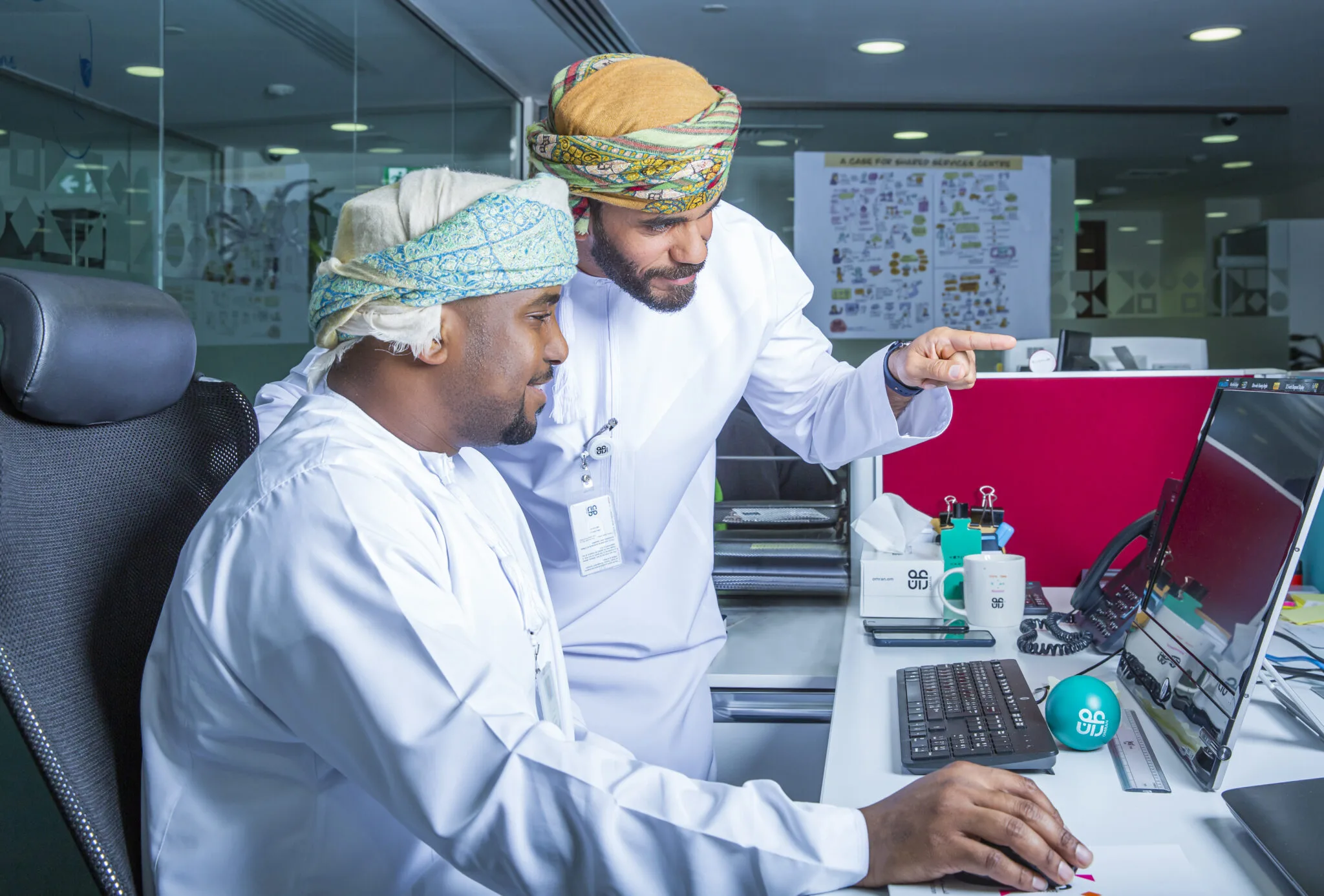 بنك مسقط ومجموعة عُمران يوقعان مذكّرة تفاهم لتعزيز التسهيلات المصرفية الرقمية