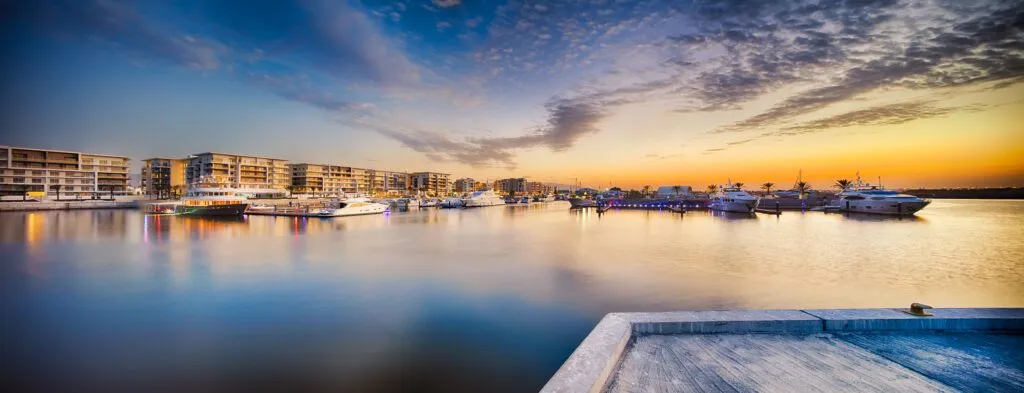 Al Mouj Muscat becomes part
                                                                        of OMRAN Group’s partnership
                                                                        developments