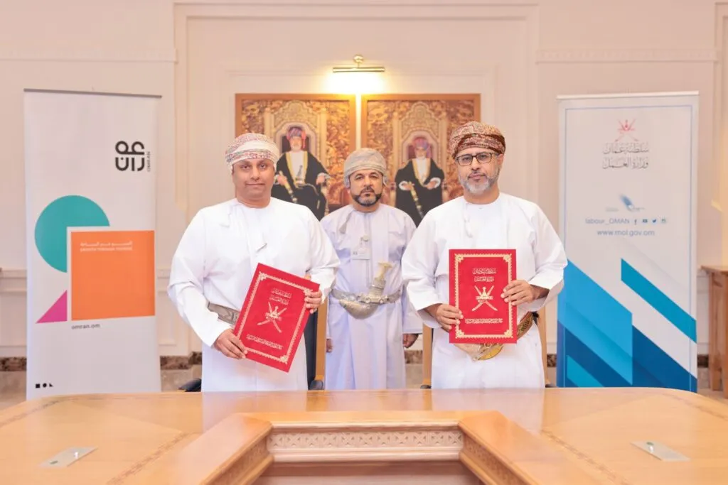 Launch of ‘Najm’ Program to
                                                                        employ 250 graduates